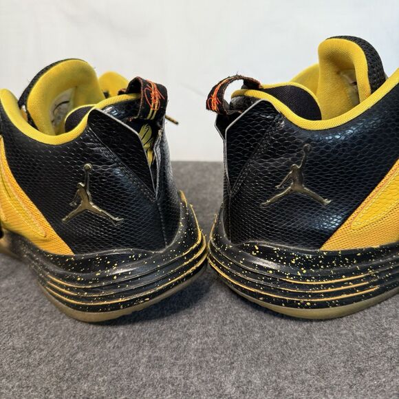 Nike Air Jordan CP3 CP3.IX Yellow Dragon Black Size 12 Sneakers 810868-012 - Picture 2 of 5